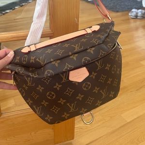 Spacious Cross Body/ Waist Bag